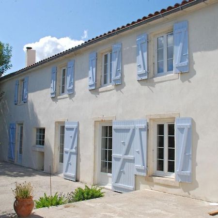 La Tonnelle Fleurie Chambres D'Hotes Sainte-Soulle Exteriér fotografie
