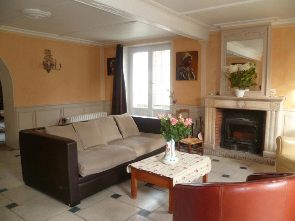 La Tonnelle Fleurie Chambres D'Hotes Sainte-Soulle Exteriér fotografie